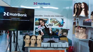 Trao Tóc Gửi Yêu Thương – HairBank tại Hội Chợ Mùa Thu 2025